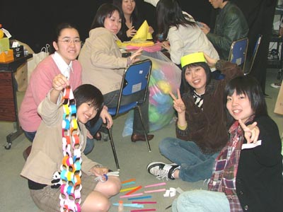 �������i