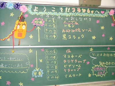 �������i